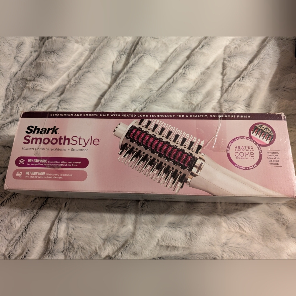 Shark® SmoothStyle™ Heated Comb & Blow Dryer Brush